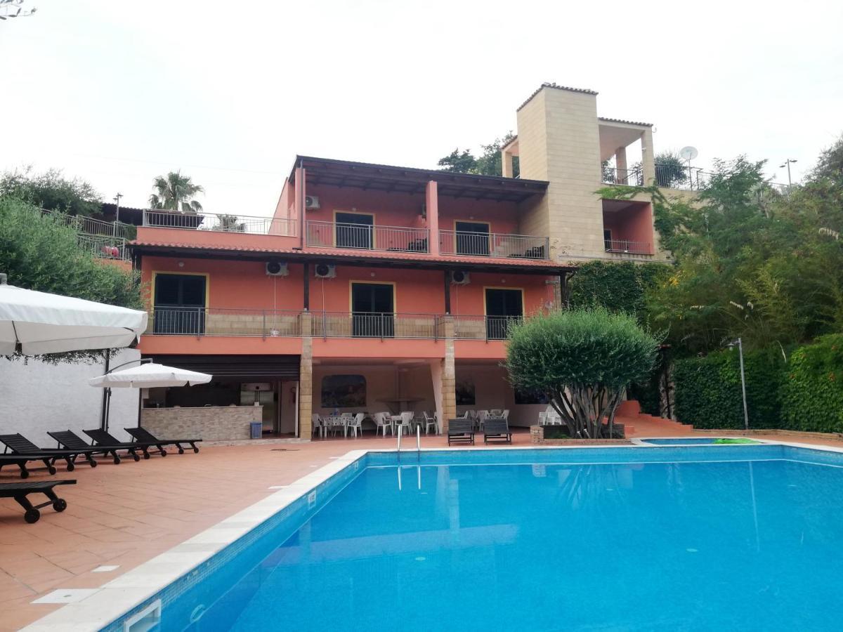Residenza Mediterranea Zambrone Extérieur photo