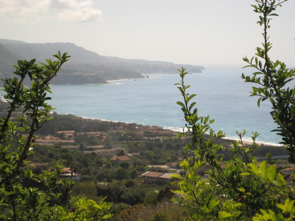 Residenza Mediterranea Zambrone Extérieur photo